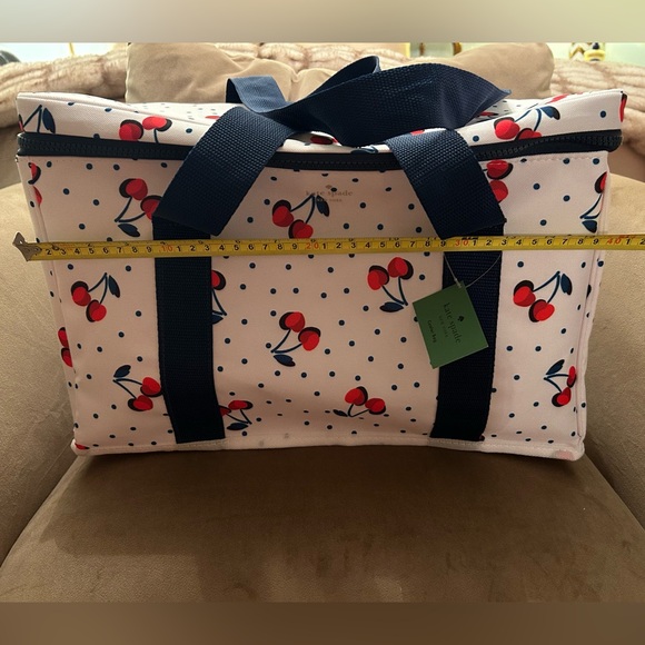 *New* Kate Spade Navy and Red Cherry Patterned Cooler Bag - Picture 10 of 13
